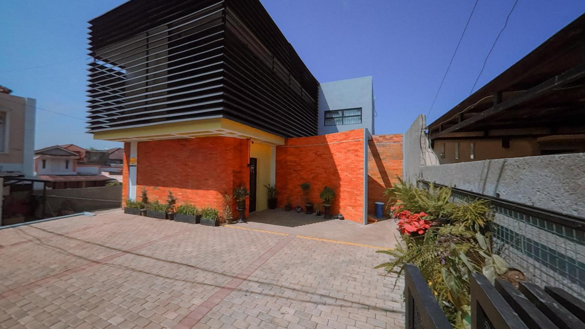 Arlita Guesthouse ชิอันจูร์ ภายนอก รูปภาพ