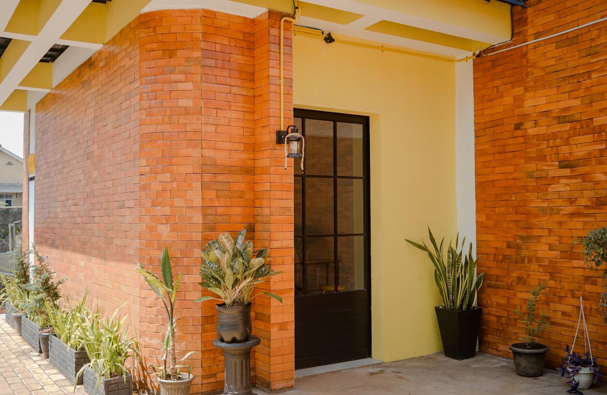 Arlita Guesthouse ชิอันจูร์ ภายนอก รูปภาพ